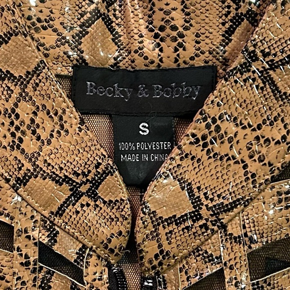 Becky & Bobby Net and Vinyl Fitted Jacket, Size Small - Picture 4 of 7